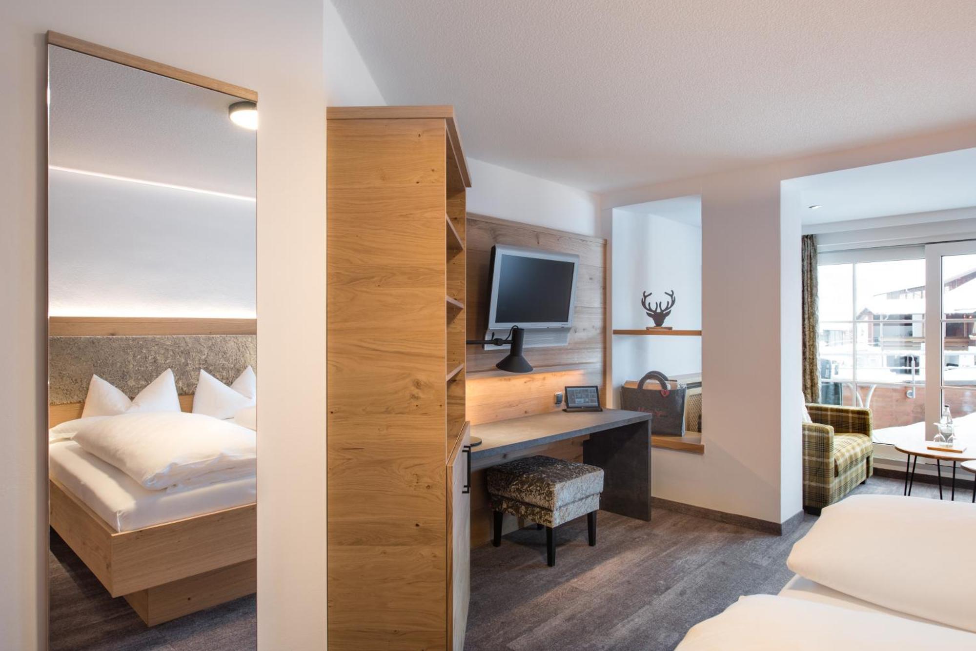 Wohlfuehlhotel Berwanger Hof Obermaiselstein Buitenkant foto